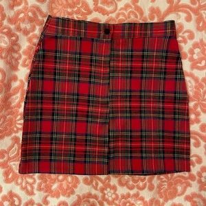 Plaid mini skirt